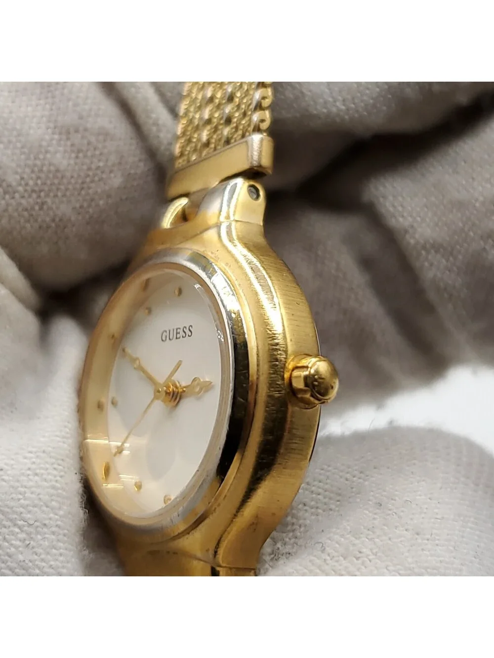 Guess Watch Women 23mm Gold Tone Adjustable Band New Battery